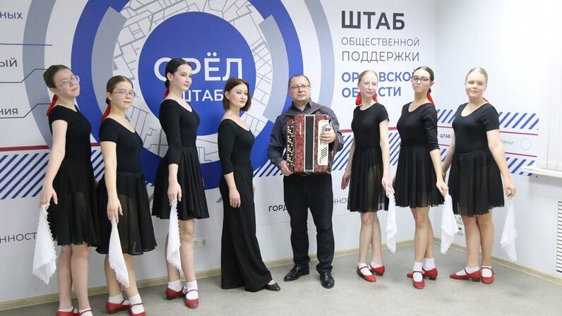 9 класс танец. Верхопенье белгородская область школа. Школа танцев 9 залов москва мясницкая. Танцы 9 класс. Р.