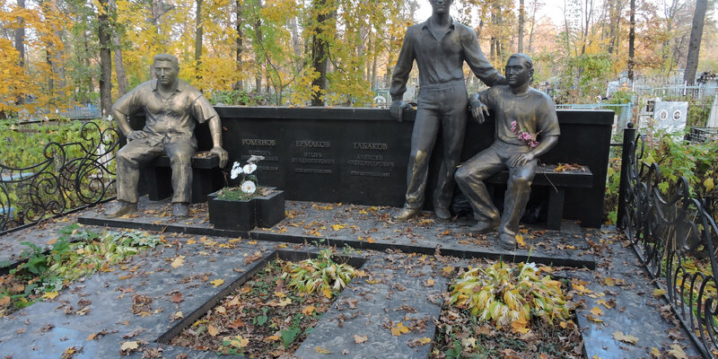 Памятники 90 фото Воспевает душегубов": в Госдуме хотят запретить паблик из Тольятти Дзен