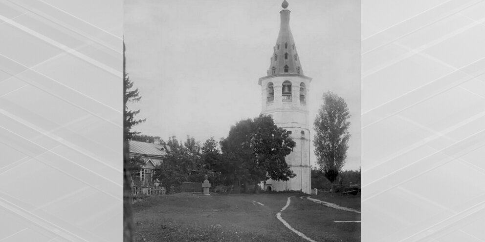 Колокольня в деревне Тюш Пермский край