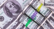 Банки Москвы изменили средние курсы покупки и&nbsp;продажи наличного доллара|