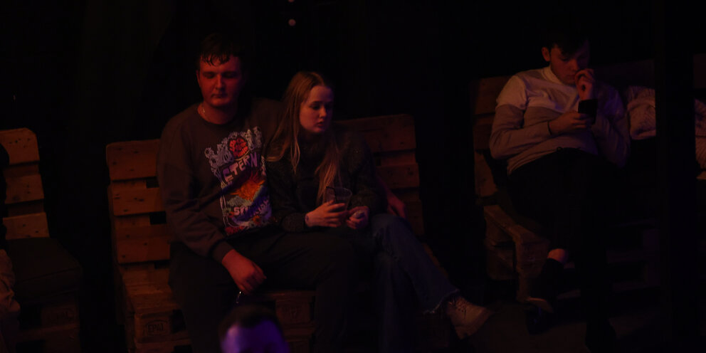 Если девушка говорит твоими фразами. Тест прикол. Если девушка повторяет за парнем фразы. Подражание. Если девушка говорит твоими фразами.