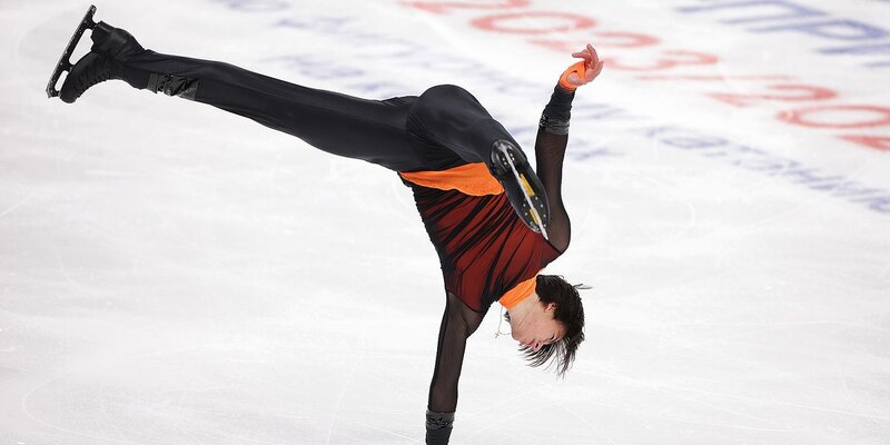 короткая программа женщины сегодня видео. камила валиева фигурное катание. камила валиева пекин 2022. камила валиева олимпиада 2022. анна щербакова и камила валиева.