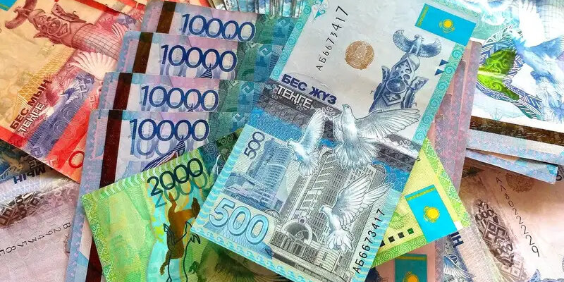 зарплата в монетке. сотрудники магазина монетка. магазин монетка фото. требуется продавец. монетка трудоустройство.