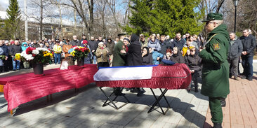 Церемония прощания с владимиром маркиным. Похороны главы мчс зиничева. Прощание с главой мчс зиничев. Троекуровское кладбище 2022. Прощание с министром мчс.