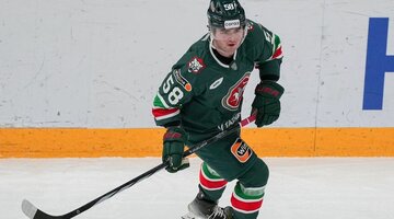 4 татарина и блатной казах аккорды. татар караоке. 4 татарина и 1. команда квн 4 татарина. четыре татарина и один армян.