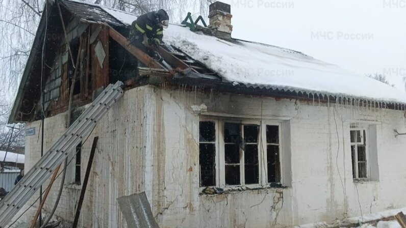 пожар в здании. 14 дом пожар. пожар на экспериментальной. 14 дом пожар. пожар в частном доме.