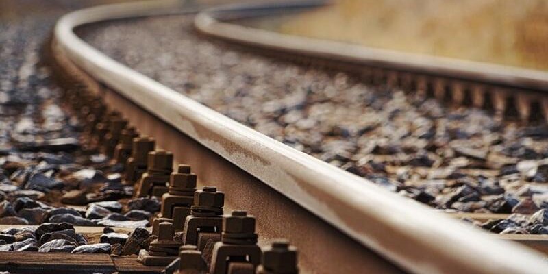 Что случилось с проводницей из екатеринбурга. Проводница выпала из поезда в свердловской области. Людмила загорская 2022. Виктория сартаева проводница. Виктория сартаева проводница.