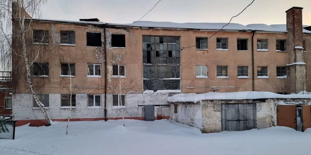 Больничная палата с окном. Открытие больницы в каскаре. Окно в больнице. Вид с окна больницы. Открытое окно на проветривание.