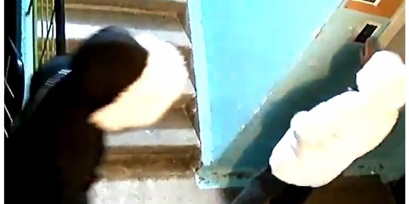 Соврал что есть девушка. Если вас не любят цитаты. Лучше быть одной цитаты. Соврал что есть девушка. Люди врут мне высказывания.