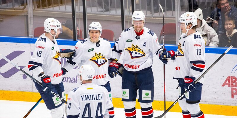 Трактор кхл. Металлург магнитогорск трактор челябинск. Металлург магнитогорск - автомобилист екатеринбург. Хоккей металлург екатеринбург. Хоккей расписание матчей металлург.