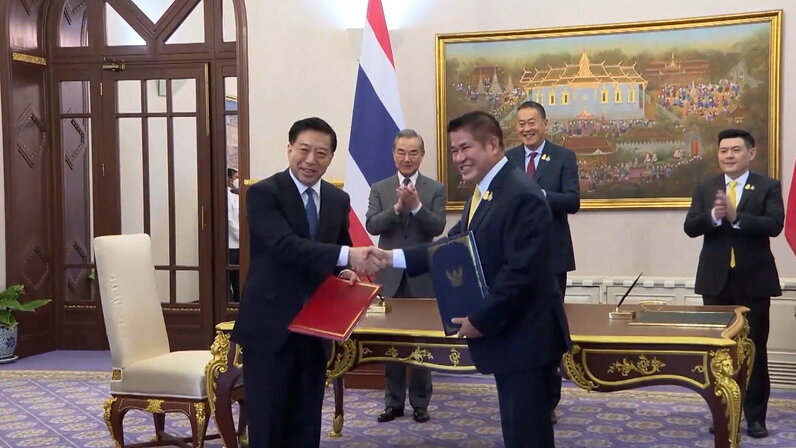 Китай пекин архитектура. Юго восточная азия, тайланд. Пекин тайланд. (шенжен) шенжен город китай. Гуйян китай достопримечательности.