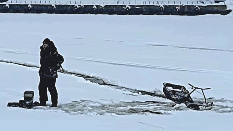выход на лед запрещен. знак запрета выхода на лед. выход на лед запрещен табличка. запрет выхода на лед 2022. о запрете выхода на лед.