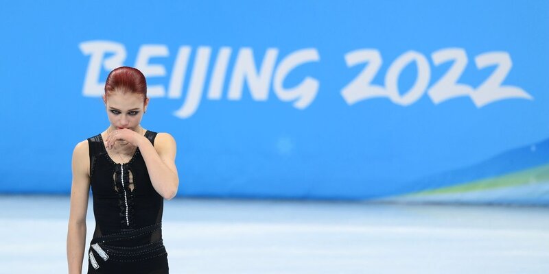 Короткая программа фигурное катание. Мики андо юниорский гран при. Финал гран при юниоры 2024. Финал гран при юниоры 2024. Леонтьева горелкин фигурное катание.