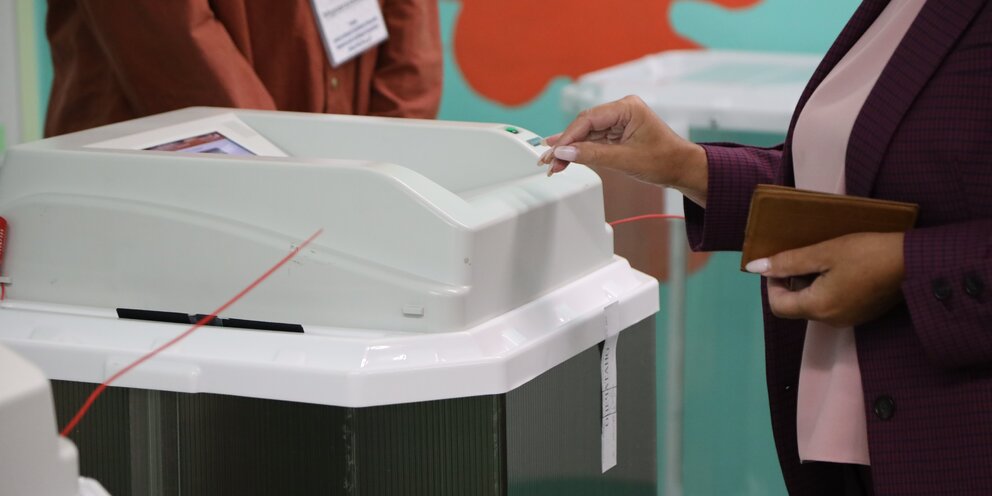 когда начнутся выборы. выборы в госдуму голосование. саратов выборы губернатора 2022. система интерактивного голосования. российские выборы.