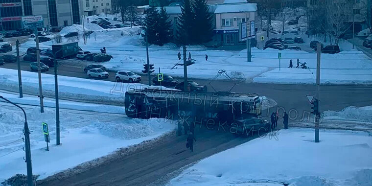 что происходит на дорогах казани. что происходит на дорогах казани. дтп 9 сентября 2021 татарстан. авария трасса м7 казань. трасса м7 набережные челны казань.