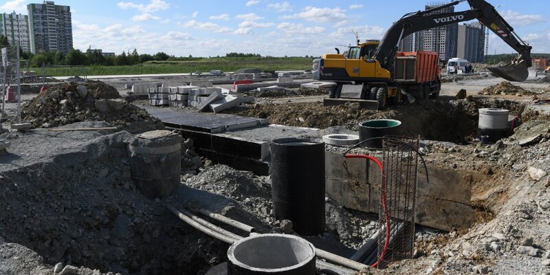 Литер 4 южный берег батайск. Стройка юга. Строительство на юге. Микрорайоны южного бутово. Мкр южный домодедово начало стройки.