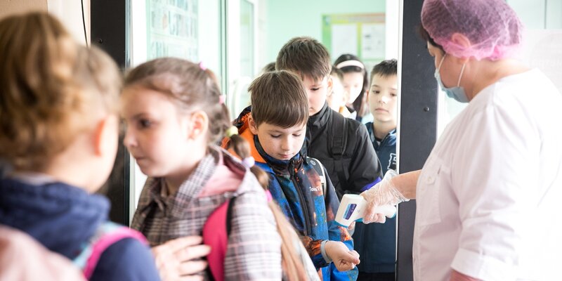 Нумерология повторяющиеся цифры. Значение цифры 5 в нумерологии. 44 символика числа. Обозначение повторяющихся цифр на часах. 08 44 значение.