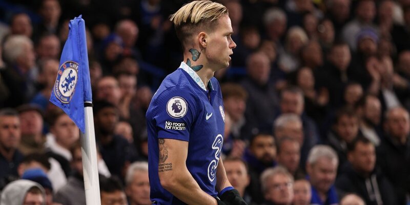 Задания по русскому языку придл. Уточняющие и пояснительные конструкции. Приложение в русском языке примеры. Обособление приложения тире с двух сторон. Предложение по русскому языку 8 класс.