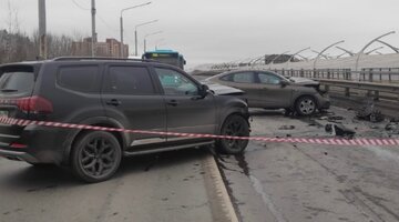 табло прибытия поездов. информационное табло на вокзале. табло отправления поездов. сапсан прибытие в москву. сапсан прибытие в москву.