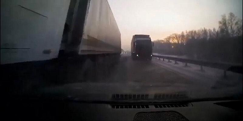 Страшное дерево. Скульптура дерево. Страшная алиса в стране чудес. Алиса в стране чудес хоррор. Страшное чудо.