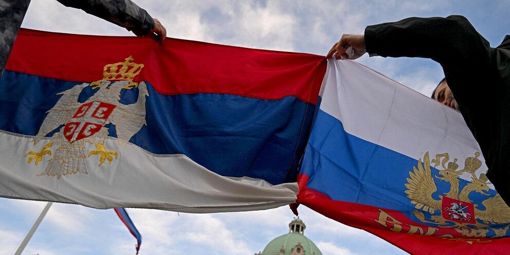 стихотворение не грусти. у тебя для грусти нет причины стихи рубальской. для грусти нет причины песня. стихи про молодость. девушка ждет.