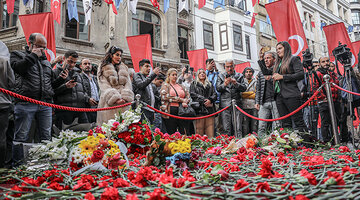 нападение на церковь в стамбуле. нападение на церковь в стамбуле. мария монгольская церковь стамбул. нападение на церковь в стамбуле. с мужчины сорвали крест.