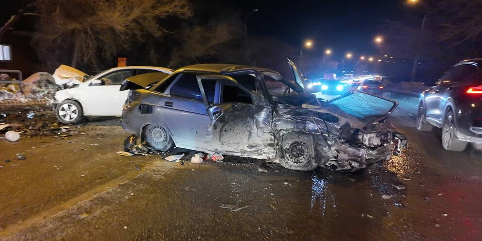 Взаимное. Пересечься с другом. Взаимное пересечение поверхностей геометрических тел. Пересечься с другом. Путь следования.