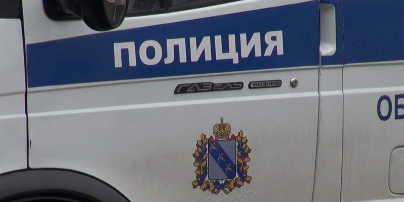 Red door ярославль. Пенза проспект строителей 21 а/1. Одесская 18. Проспект строителей 1 пенза. Лифт кмз 1991.