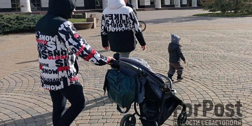 Выплаты детских пособий в 2023 году. 1 февраля пособие детские 2023. Пособия на детей с 1 января 2023 года. Социальные выплаты на детей в 2023. Единовременное пособие при рождении ребенка в 2023.