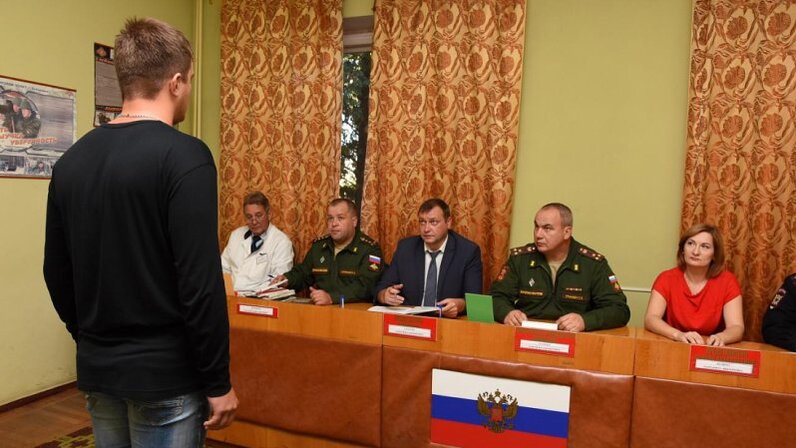 алгоритм работы по воинскому учету. документы по ведению воинского учета. порядок постановки на воинский учет. листок уведомления в военкомат. учетный работник военно учетного стола.