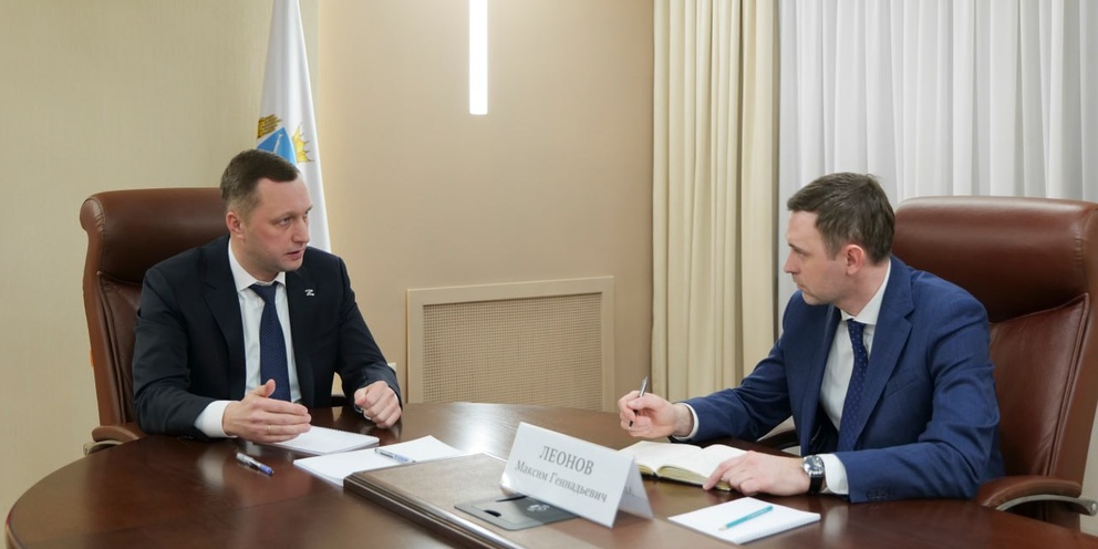 Роман бусаргин саратов фото должность