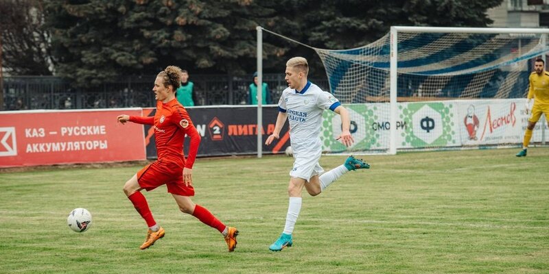 чайка футбольный клуб песчанокопское игроки 2012. картинка кооо кее. футбол фнл. фк череповец 2009. футбол кострома.