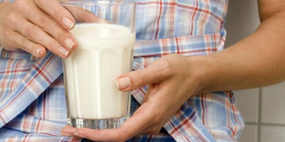 кефир для диабетиков. разгрузочный день на кефире. диабетикам можно пить кефир. кефир с корицей при диабете. молоко для диабетиков.