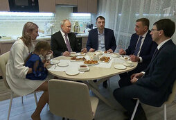 Программа жилье врачам. Программа жилье врачам. Программа жилье врачам. Льготная ипотека для бюджетников. Ипотеки по льготным программам кредитования.