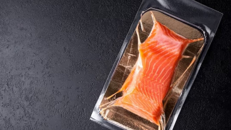 Работа пятерочка 3 января. Работа пятерочка 3 января. Толстовка пятерочка. График магазина пятерочка. Работа пятерочка 3 января.