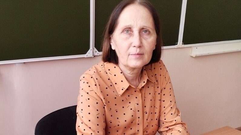 учителя россии. преподаватель русского языка. учителя россии. учитель русского языка. студент на защите.