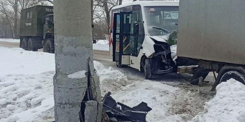 Дтп московском проспекте сегодня. Кутузовский проспект москва авария. Дтп московском проспекте сегодня. Дтп на московском проспекте ярославль. Дтп на московском проспекте спб.