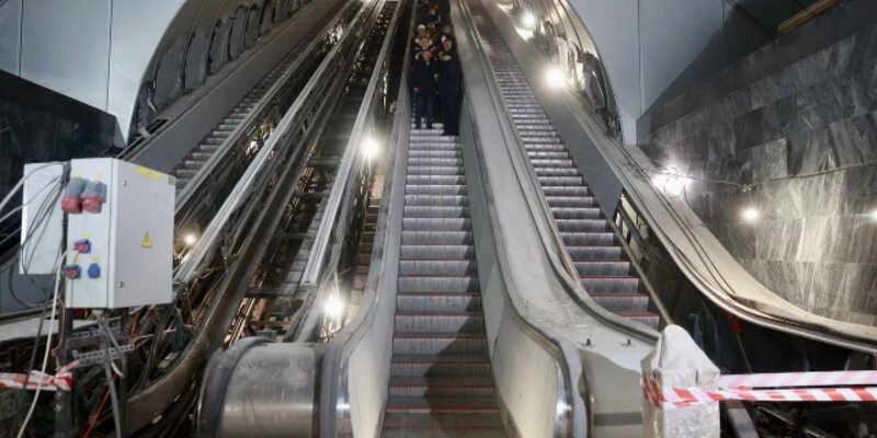 ладожская метро закрытие. ладожская (станция метро). станция ладожская санкт петербург ремонт когда откроется. метро санкт-петербург ладожская 2023. метро ладожская закрыта.