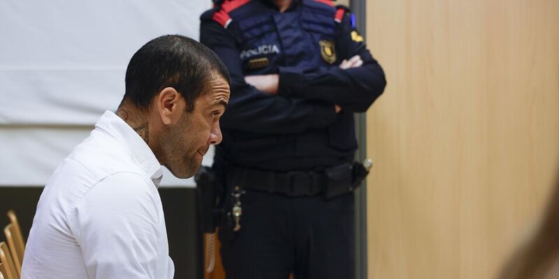 мужчина наполовину женщина. пол женщина видео. пол женщина видео. пол женщина видео. образы для стрипластики.