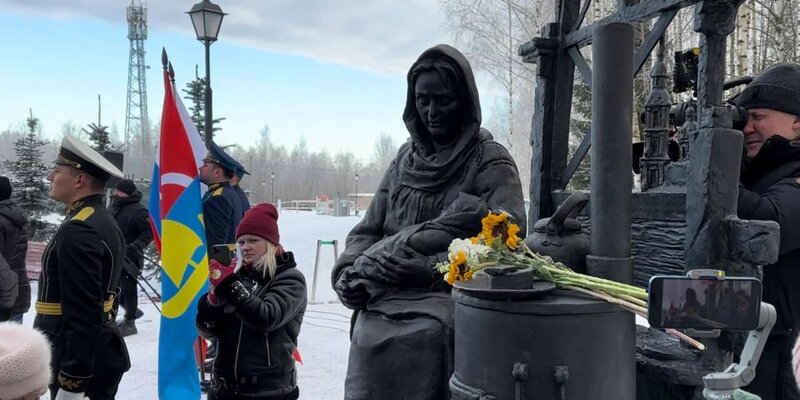 монумент защитникам ленинграда в санкт-петербурге аникушин.