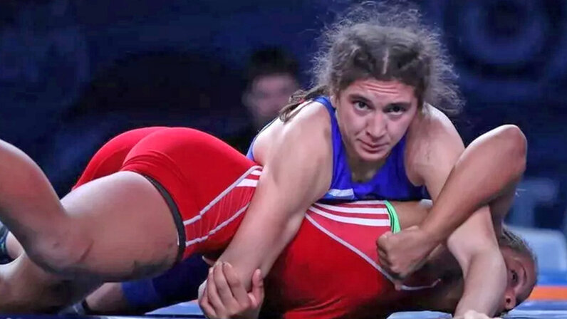 Прибывших спортсменов