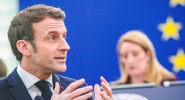 Макрон: США не хотят быть нейтральным посредником в&nbsp;диалоге России и&nbsp;Украины|