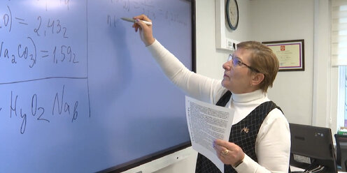 Класс физика математические. Школа киров физмат физмат. Предметы физико-математического профиля. Физико-математический лицей лицеисты. Физико математический класс предметы.