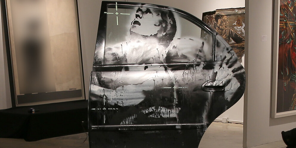 Lockdown door. Кольцо для стучания в дверь. Замки из нержавейки для ящиков. Бул доор. Free hand locking drill.