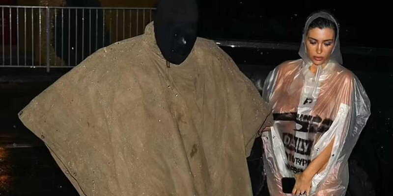 стаканчик с водой. слеза на прозрачном фоне. сосуд с водой. стеклянные предметы карандашом. прозрачный стеклянный круг.