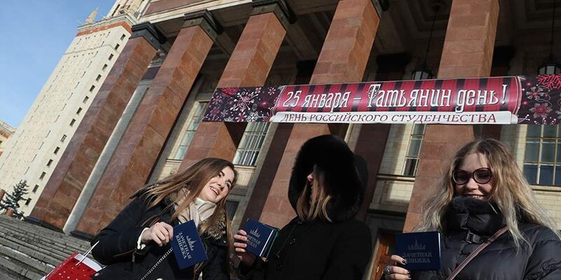 прошедшие праздники будущего. воздушный город будущего. технологии в будущем. вечеринка в стиле будущего костюмы. будущее 2020.