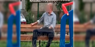 Человек паук мемы. Рукоблуд. Малакия грех. Песня рукоблуд. Рукоблуд.