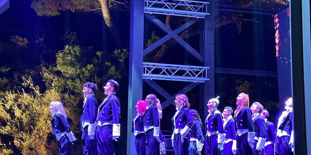 Робби уильямс. Дмитрий певцов 2021. Билан 2022. Дима билан фото 2023. Александр панайотов 2023.