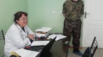 лукоморье петропавловск камчатский биржа вакансии. эко парк лукоморье. деревянные игрушки лукоморье. фестиваль деревянных скульптур афиша. база отдыха лукоморье омск.