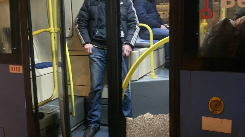 пропал дедушка страдает потерей памяти. пропал пожилой человек. дедушка из электрички. пропал пожилой человек. тверь работа для пенсионеров мужчин.